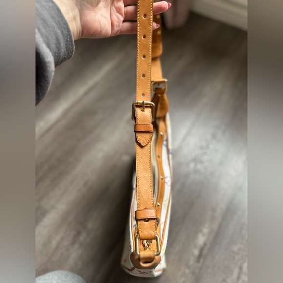 LOUIS VUITTON Monogram
Multicolor Boulogne shoulder bag - Picture 15 of 16